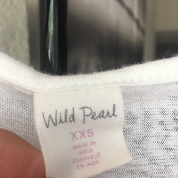 Wild Pearl Tank Top - Picture 3 of 7